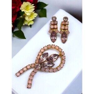 Vintage Brooch & Earring Set Pink Rhinestones Purple Navettes Demi-Parure MCM 5Q